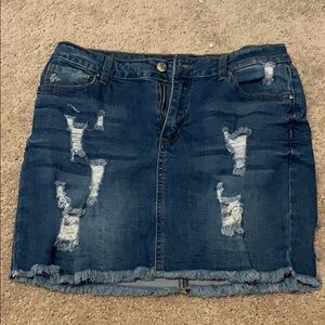 Short denim skirt
